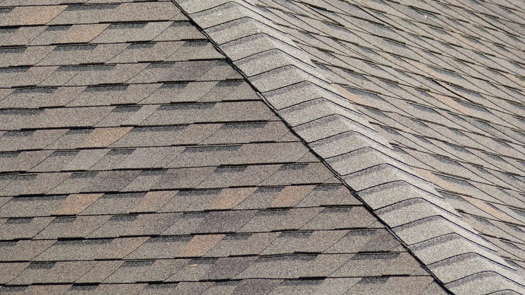 DIY vs. Professional Roof Repairs: Key Differences and Considerations for Homeowners in Lexington, KY